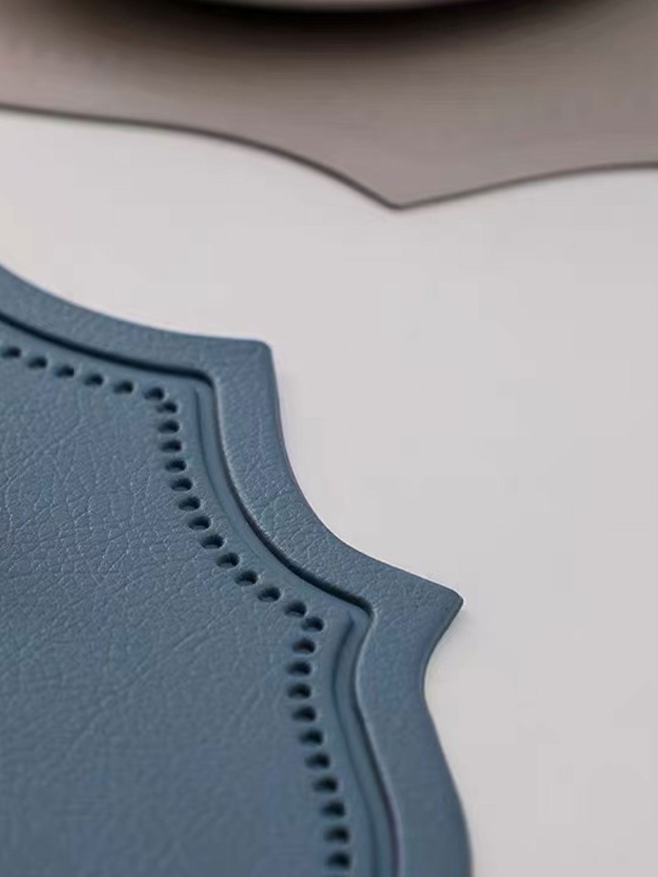 Кожаный коврик для стола в сти – обзор и цена Desk Mat Leather